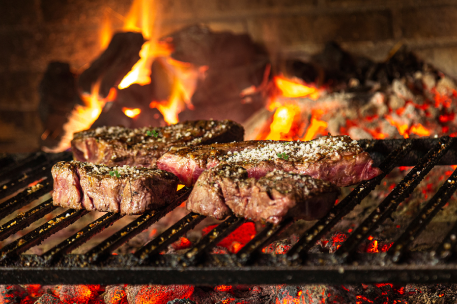 Como Preparar o Churrasco Perfeito para o Final de Semana: Dicas e Receitas